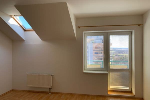 Prodej bytu 1+kk 34 m², Padovská, Praha Prodej bytu 1+kk 34 m², Padovská, Praha