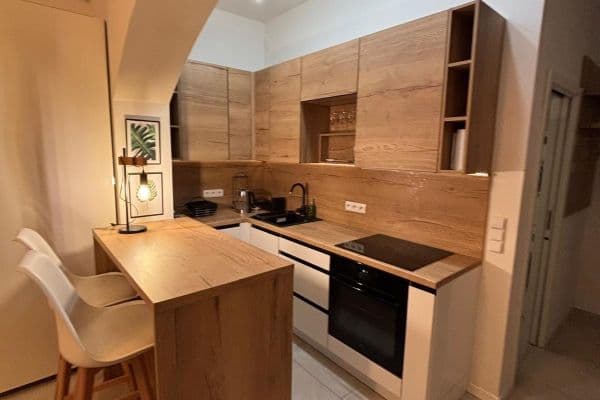 Pronájem bytu 1+kk 34 m², Konšelská, Praha Pronájem bytu 1+kk 34 m², Konšelská, Praha