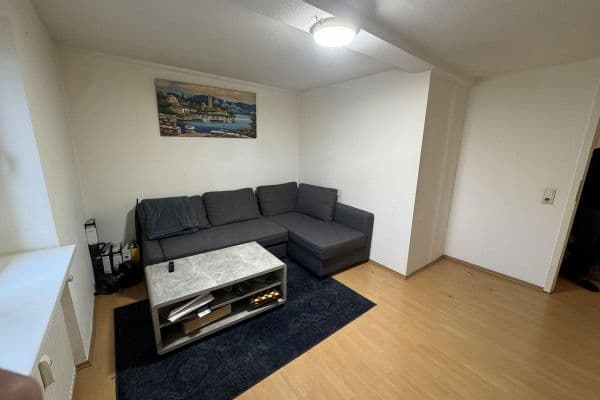 Pronájem bytu 2+1 44 m², Friedberger Landstraße 85, Frankfurt am Main, Hessen Pronájem bytu 2+1 44 m², Friedberger Landstraße 85, Frankfurt am Main, Hessen