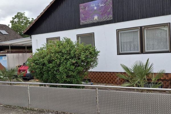 Prodej domu 142 m², pozemek 685 m², Hermann-Hesse-Straße 11, Linkenheim Hochstetten Prodej domu 142 m², pozemek 685 m², Hermann-Hesse-Straße 11, Linkenheim Hochstetten