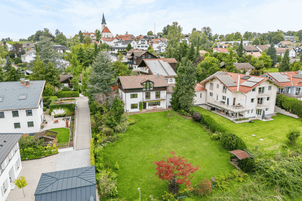 Prodej domu 242 m², pozemek 1.226 m², Berg (Aufkirchen), Bavorsko Prodej domu 242 m², pozemek 1.226 m², Berg (Aufkirchen), Bavorsko