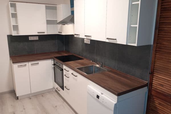 Pronájem bytu 3+kk 68 m², Veronské náměstí, Praha Pronájem bytu 3+kk 68 m², Veronské náměstí, Praha