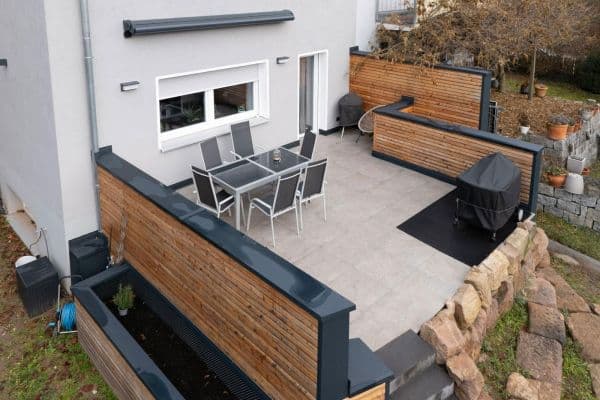 Prodej domu 145 m², pozemek 340 m², Fürther Str. 46, Roßtal Prodej domu 145 m², pozemek 340 m², Fürther Str. 46, Roßtal