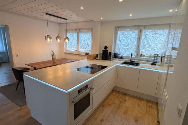 Pronájem bytu 3+1 74 m², Böblingen Pronájem bytu 3+1 74 m², Böblingen