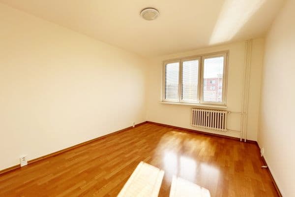Pronájem bytu 2+1 63 m², Leopolda Peka, Pronájem bytu 2+1 63 m², Leopolda Peka,