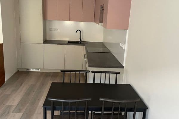 Pronájem bytu 2+kk 65 m², Okružní, Beroun Pronájem bytu 2+kk 65 m², Okružní, Beroun
