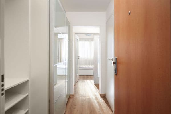 Pronájem bytu 2+kk 43 m², Machuldova, Praha Pronájem bytu 2+kk 43 m², Machuldova, Praha