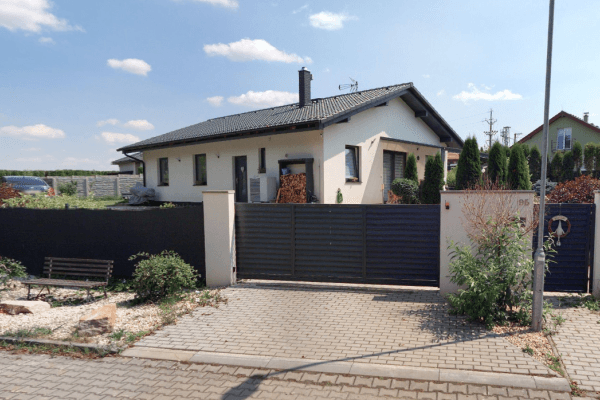 Prodej domu 101 m², pozemek 1.155 m², Štíhlice Prodej domu 101 m², pozemek 1.155 m², Štíhlice