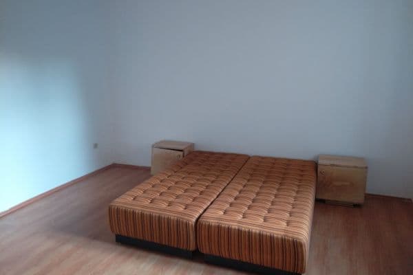 Pronájem bytu 2+kk 54 m², Na Návsi, Kralice nad Oslavou Pronájem bytu 2+kk 54 m², Na Návsi, Kralice nad Oslavou