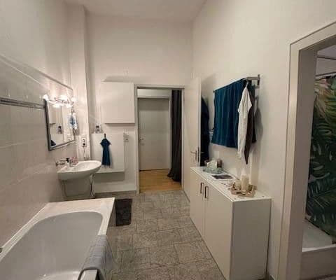 Pronájem bytu 4+1 126 m², Uhlemeyerstr. 15, Hannover Pronájem bytu 4+1 126 m², Uhlemeyerstr. 15, Hannover