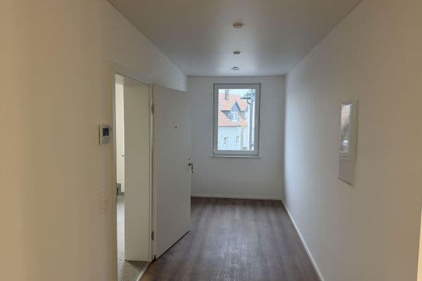 Pronájem bytu 3+1 100 m², Maximilianstr. 21, Jockgrim Pronájem bytu 3+1 100 m², Maximilianstr. 21, Jockgrim