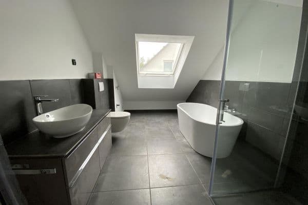 Pronájem bytu 4+1 104 m², Horenkamp 17, Hildesheim Pronájem bytu 4+1 104 m², Horenkamp 17, Hildesheim