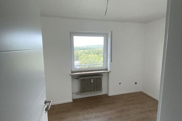 Pronájem bytu 3+1 66 m², Tannenstraße 1, Röthenbach an der Pegnitz Pronájem bytu 3+1 66 m², Tannenstraße 1, Röthenbach an der Pegnitz