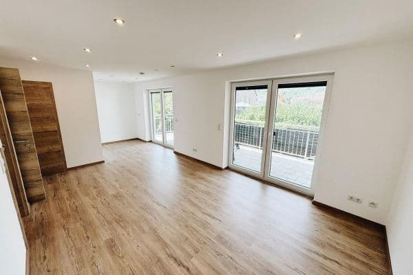 Pronájem bytu 2+1 41 m², Eibelstadt Pronájem bytu 2+1 41 m², Eibelstadt