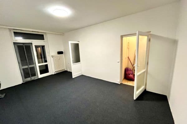 Pronájem bytu 1+kk 32 m², Halasovo náměstí, Brno Pronájem bytu 1+kk 32 m², Halasovo náměstí, Brno