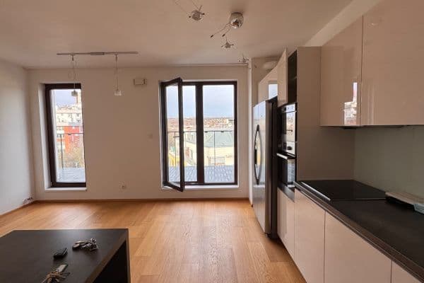 Pronájem bytu 3+kk 83 m², Nademlejnská, Praha Pronájem bytu 3+kk 83 m², Nademlejnská, Praha