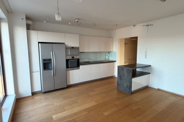 Pronájem bytu 3+kk 83 m², Nademlejnská, Praha Pronájem bytu 3+kk 83 m², Nademlejnská, Praha