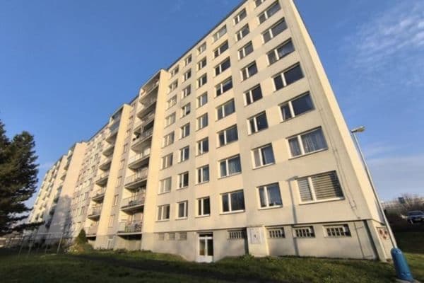 Prodej bytu 4+1 80 m², Kpt. Jaroše, Teplice Prodej bytu 4+1 80 m², Kpt. Jaroše, Teplice