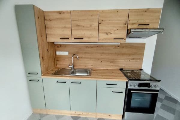 Pronájem bytu 2+1 60 m², Pod nádražím, Kraslice Pronájem bytu 2+1 60 m², Pod nádražím, Kraslice