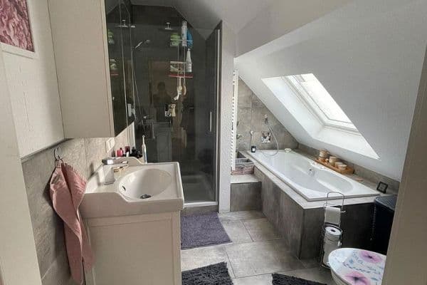 Pronájem bytu 3+1 45 m², Römerberg Pronájem bytu 3+1 45 m², Römerberg