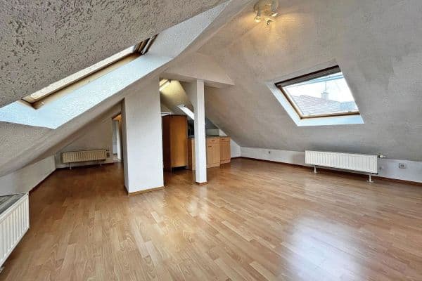 Pronájem bytu 3+1 72 m², Heilbronn Pronájem bytu 3+1 72 m², Heilbronn