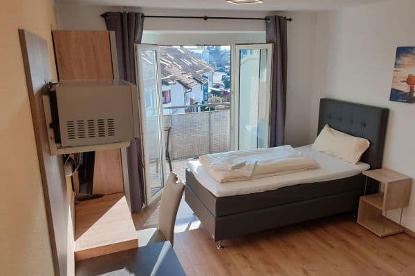 Pronájem bytu 1+1 17 m², Baldhamer Straße 72, Vaterstetten, Bavorsko Pronájem bytu 1+1 17 m², Baldhamer Straße 72, Vaterstetten, Bavorsko