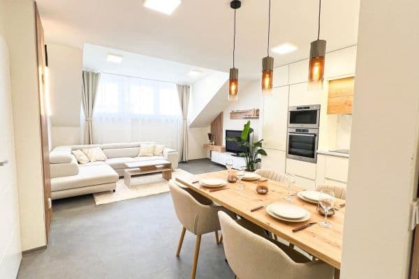 Pronájem bytu 2+kk 74 m², Zubatého, Praha, Praha Pronájem bytu 2+kk 74 m², Zubatého, Praha, Praha
