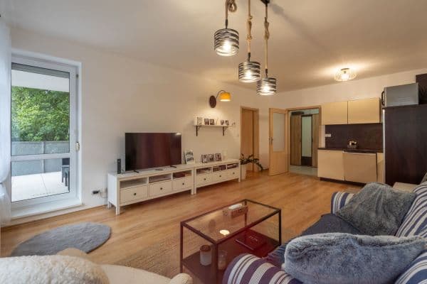 Pronájem bytu 2+kk 77 m², Zelinova, Zlín, Zlínský kraj Pronájem bytu 2+kk 77 m², Zelinova, Zlín, Zlínský kraj