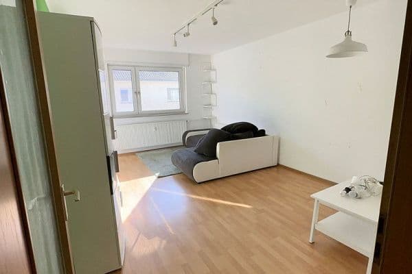 Pronájem bytu 3+1 68 m², Eichelsheimer Strasse 27, Mannheim Pronájem bytu 3+1 68 m², Eichelsheimer Strasse 27, Mannheim