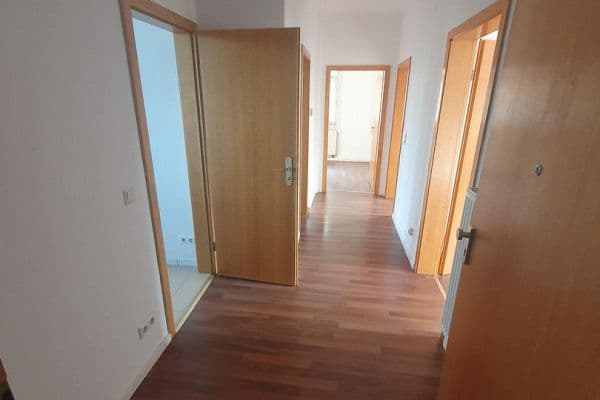 Pronájem bytu 3+1 80 m², Hindenburgstraße 85, Mühlacker Pronájem bytu 3+1 80 m², Hindenburgstraße 85, Mühlacker