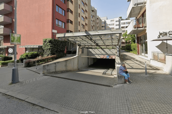 Pronájem garáže 14 m², Paříkova, Praha Pronájem garáže 14 m², Paříkova, Praha