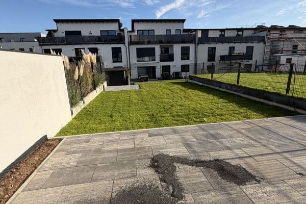 Pronájem domu 200 m², pozemek 60 m², Ofenbach Pronájem domu 200 m², pozemek 60 m², Ofenbach