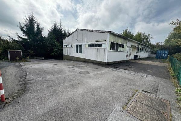 Pronájem nebytového prostoru 750 m², Solingen Pronájem nebytového prostoru 750 m², Solingen