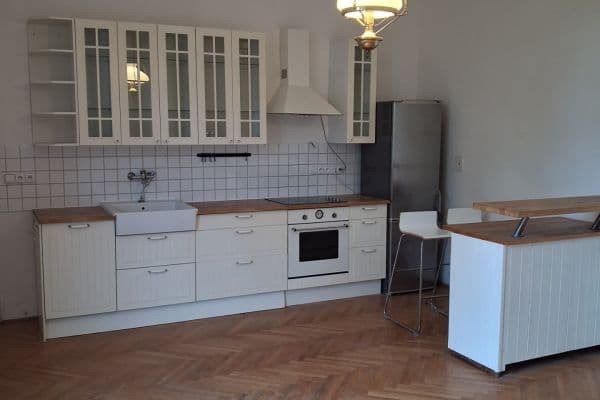 Pronájem bytu 2+kk 61 m², Na Baště svatého Tomáše, Praha Pronájem bytu 2+kk 61 m², Na Baště svatého Tomáše, Praha