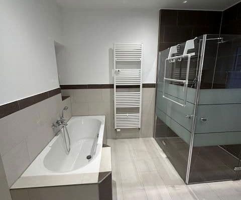 Pronájem bytu 2+1 70 m², Forsthofstr. 1, Nürnberg Pronájem bytu 2+1 70 m², Forsthofstr. 1, Nürnberg