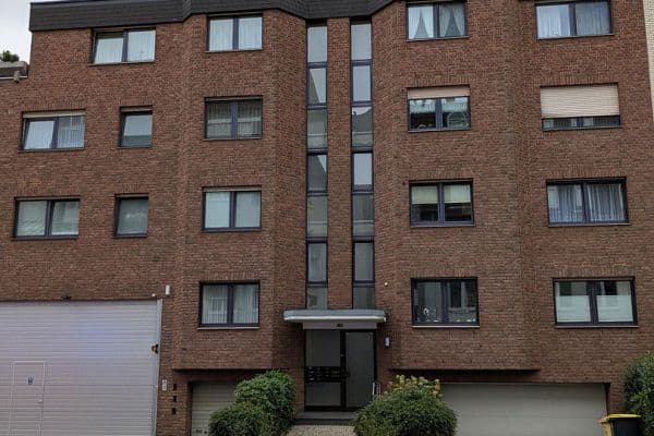 Pronájem bytu 3+1 85 m², Bahlenstrasse 183, Düsseldorf, Severní Porýní-Vestfálsko Pronájem bytu 3+1 85 m², Bahlenstrasse 183, Düsseldorf, Severní Porýní-Vestfálsko