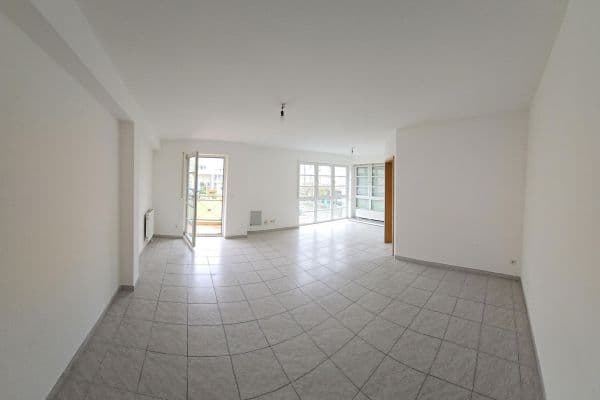Pronájem bytu 3+1 83 m², Ferdinand Stuttmann Str. 6, Rüsselsheim Pronájem bytu 3+1 83 m², Ferdinand Stuttmann Str. 6, Rüsselsheim