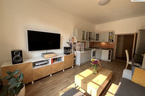Pronájem bytu 2+kk 51 m², Čechova, Plzeň, Plzeňský kraj Pronájem bytu 2+kk 51 m², Čechova, Plzeň, Plzeňský kraj