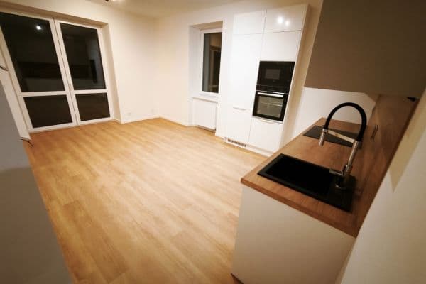 Pronájem bytu 3+kk 61 m², Jižní, Jablonec nad Nisou Pronájem bytu 3+kk 61 m², Jižní, Jablonec nad Nisou