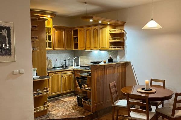 Pronájem bytu 2+1 54 m², Medená, Bratislava - mestská časť Staré Mesto Pronájem bytu 2+1 54 m², Medená, Bratislava - mestská časť Staré Mesto