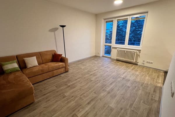 Pronájem bytu 2+1 53 m², Na Míčánce, Praha Pronájem bytu 2+1 53 m², Na Míčánce, Praha