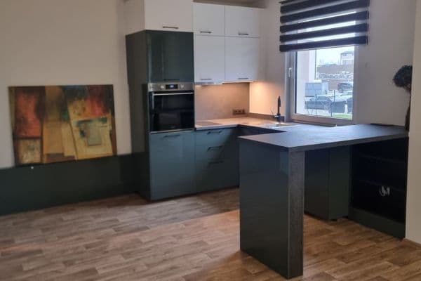 Pronájem bytu 1+kk 37 m², Nehvizdy, Středočeský kraj Pronájem bytu 1+kk 37 m², Nehvizdy, Středočeský kraj