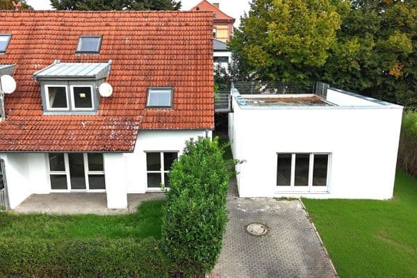 Prodej domu 220 m², pozemek 421 m², Im grünen Winkel 2, Landau Prodej domu 220 m², pozemek 421 m², Im grünen Winkel 2, Landau