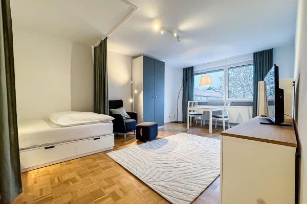 Pronájem bytu 34 m², Steinforststr. 38, Erlangen, Bavorsko Pronájem bytu 34 m², Steinforststr. 38, Erlangen, Bavorsko