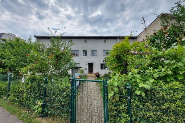 Prodej domu 324 m², pozemek 938 m², Stuttgart Rot Prodej domu 324 m², pozemek 938 m², Stuttgart Rot