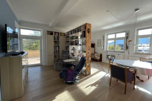 Prodej bytu 4+kk 176 m², Münchner Str. 55, Bad Wiessee, Bavorsko Prodej bytu 4+kk 176 m², Münchner Str. 55, Bad Wiessee, Bavorsko