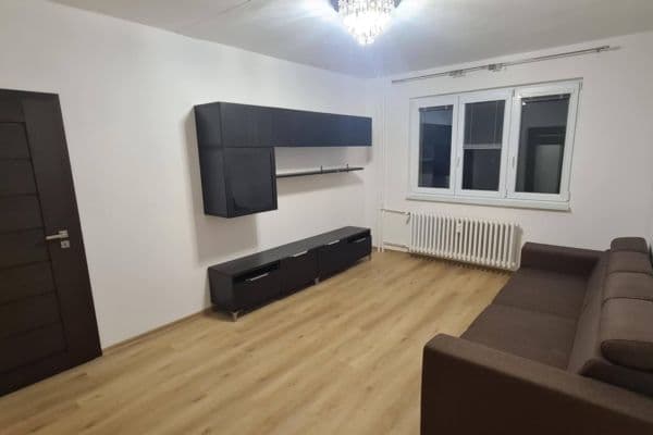 Pronájem bytu 2+1 56 m², Svatováclavská, Uherské Hradiště, Zlínský kraj Pronájem bytu 2+1 56 m², Svatováclavská, Uherské Hradiště, Zlínský kraj
