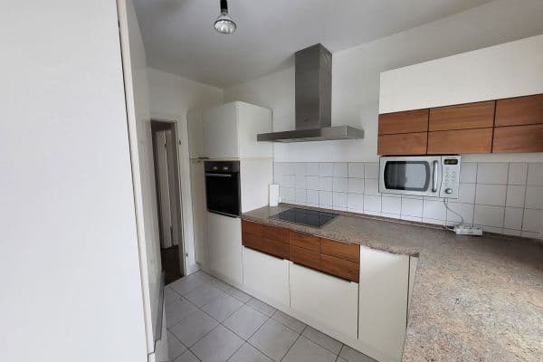 Pronájem bytu 3+1 77 m², Rüdesheimer Str. 18, Rodgau Pronájem bytu 3+1 77 m², Rüdesheimer Str. 18, Rodgau