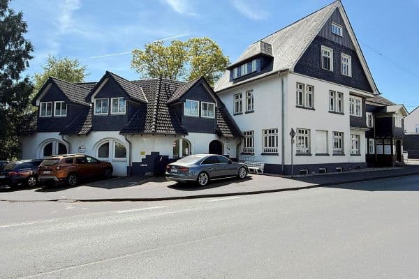 Prodej domu 781 m², pozemek 840 m², Kreuztal Prodej domu 781 m², pozemek 840 m², Kreuztal
