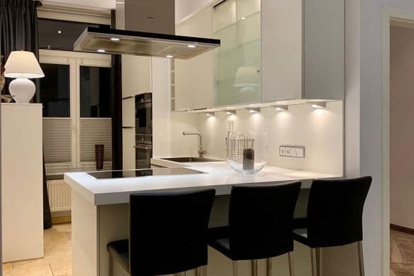 Pronájem bytu 3+1 74 m², Osterweihstrasse.4, Zwickau Pronájem bytu 3+1 74 m², Osterweihstrasse.4, Zwickau